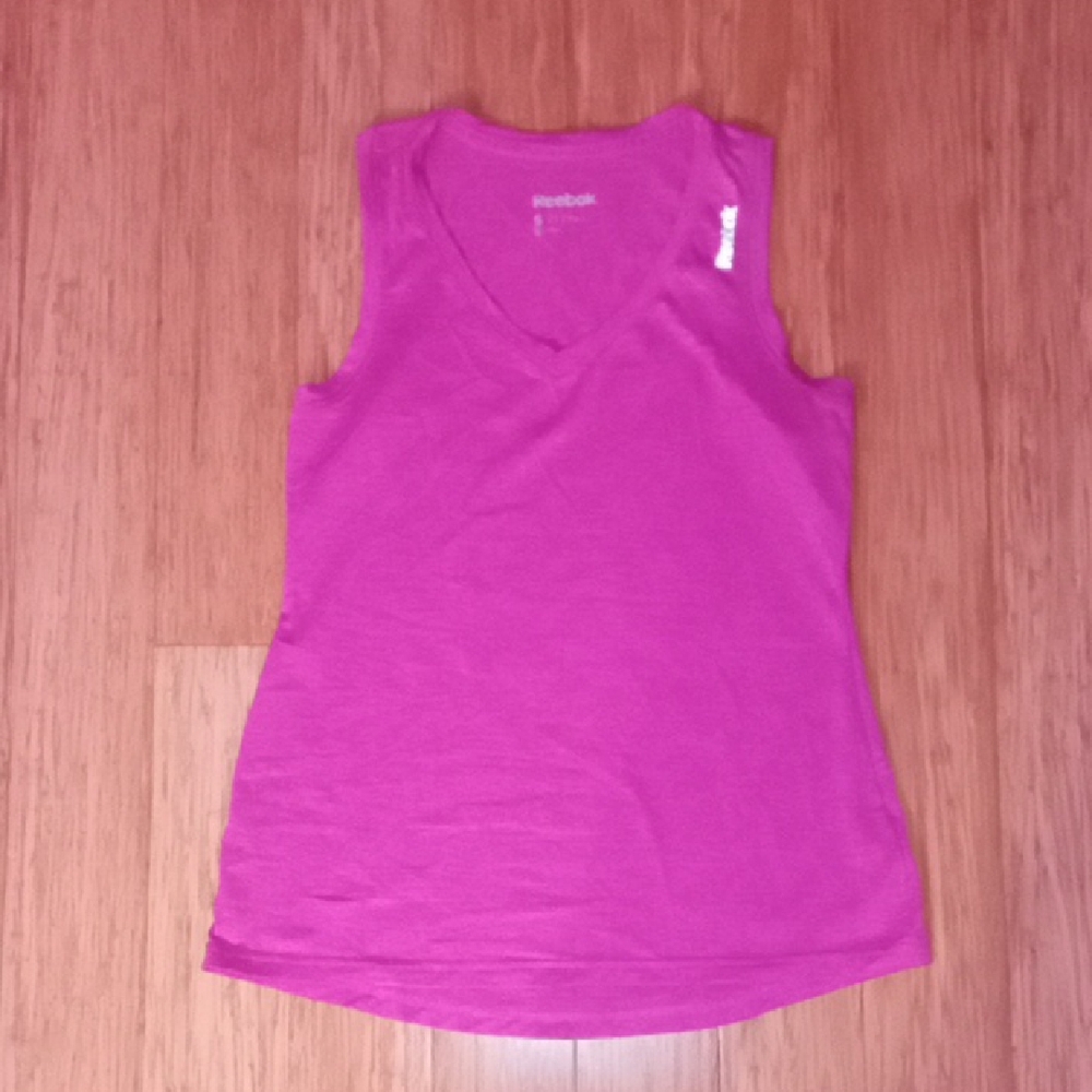 Reebok Women's Pink Tank Top - Size Small